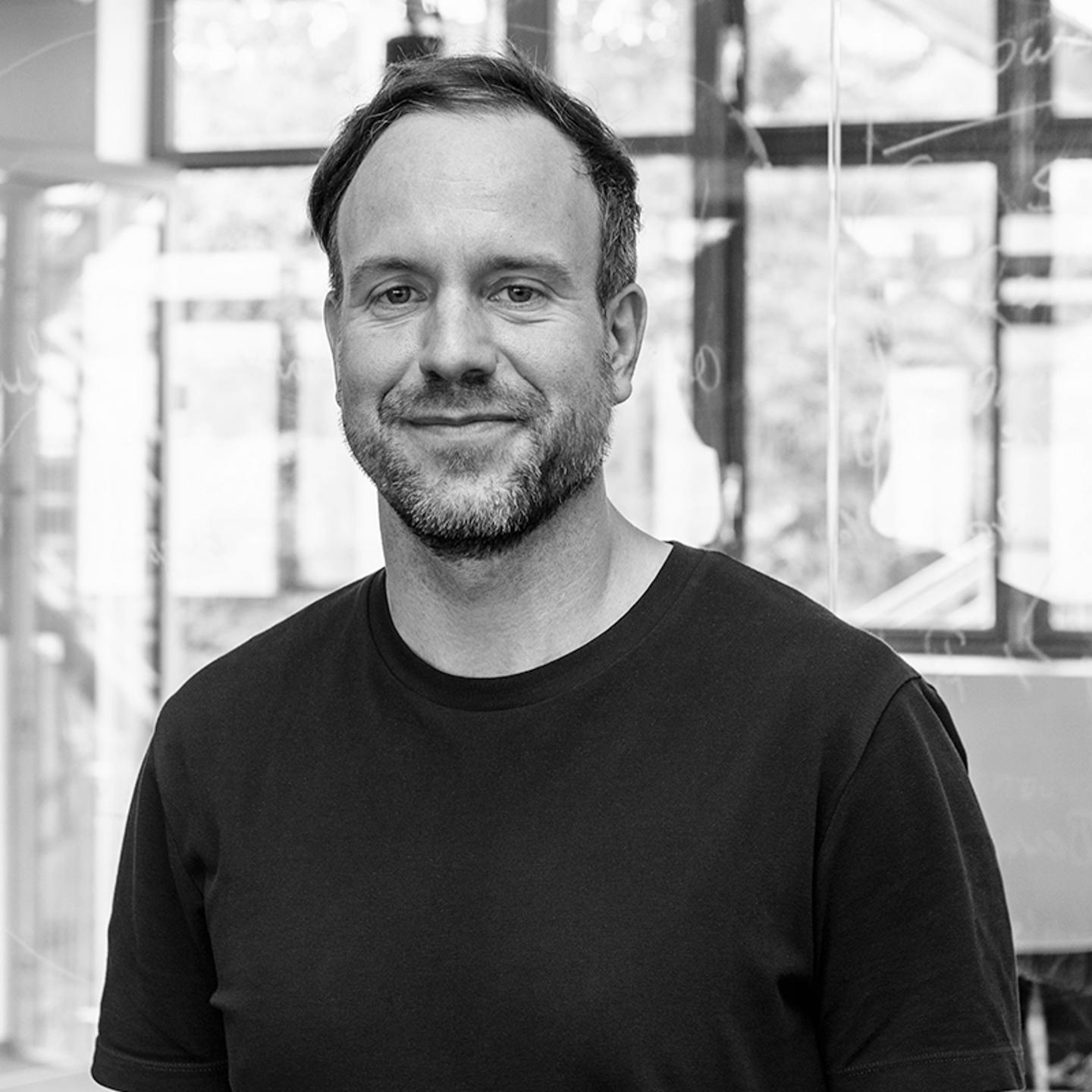  Björn Wisnewski, CEO Sides