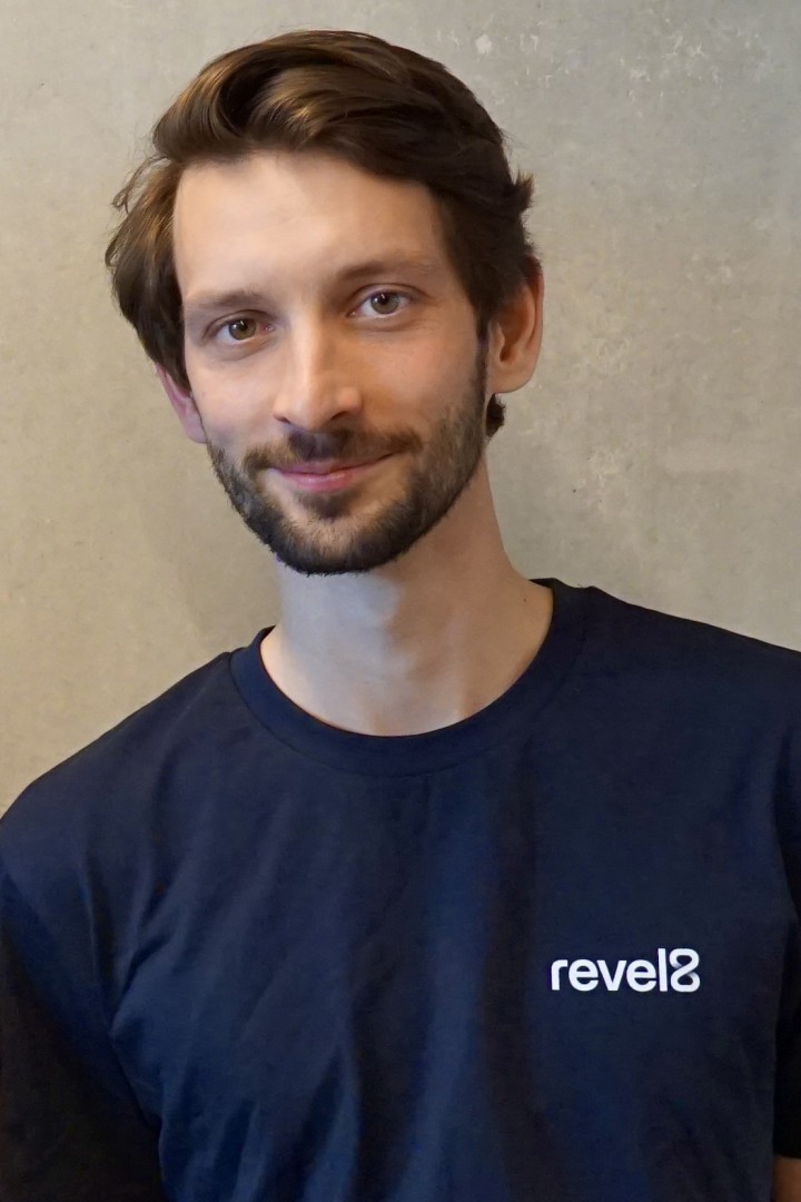 Julius Muth, CEO revel8
